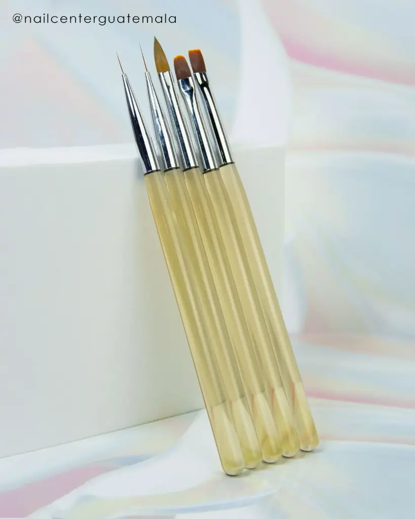 PACK PINCELES NAIL CENTER 27